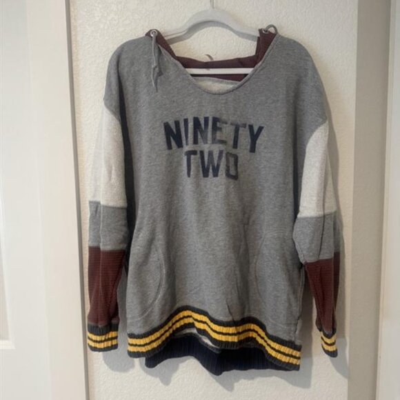 Free People Ninety Two Color block Varsity Sweatshirt - Oversized fit - Picture 2 of 3